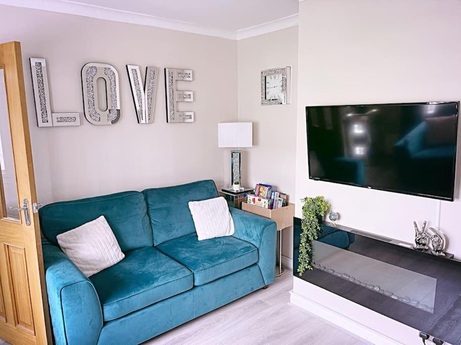 Entire 3 Bed In
