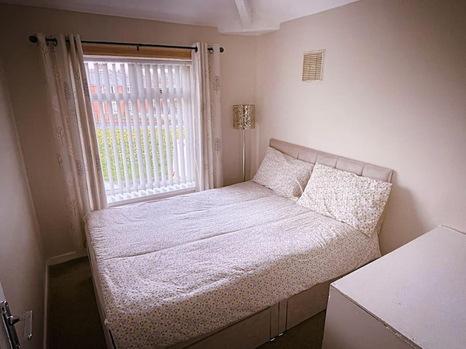 Holiday home Entire 3 Bed In Oldham