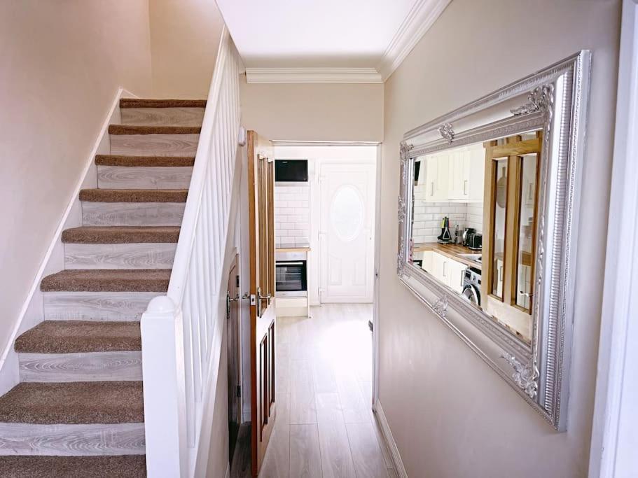 Holiday home Entire 3 Bed In